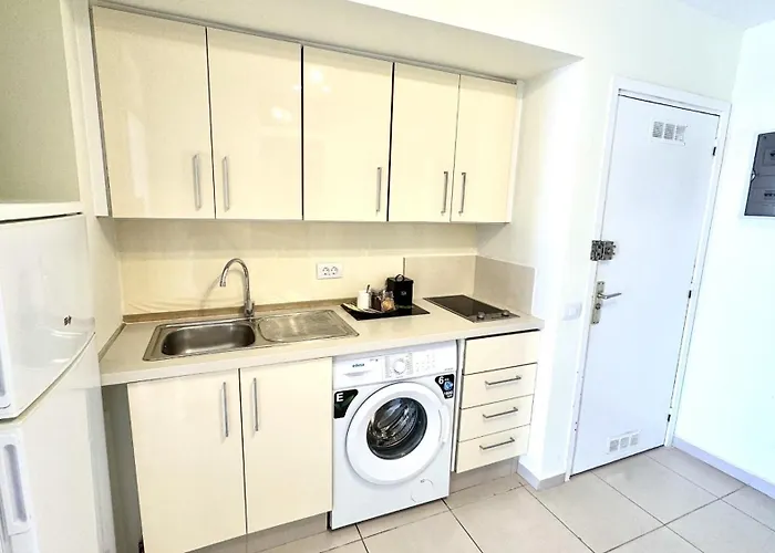 Seafront Serenity By Deihu Experiences דירה פלאייה דה לאס אמריקס