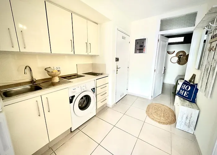 Seafront Serenity By Deihu Experiences