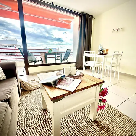 Apartamento Seafront Serenity By Deihu Experiences