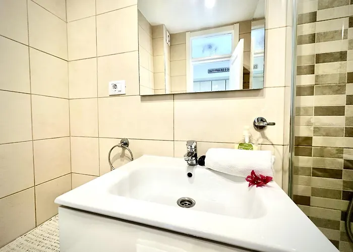 Seafront Serenity By Deihu Experiences Appartement